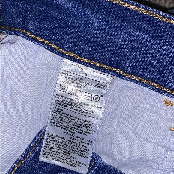 Old navy shorts. Never worn before. Size 8 - Picture 3 of 3